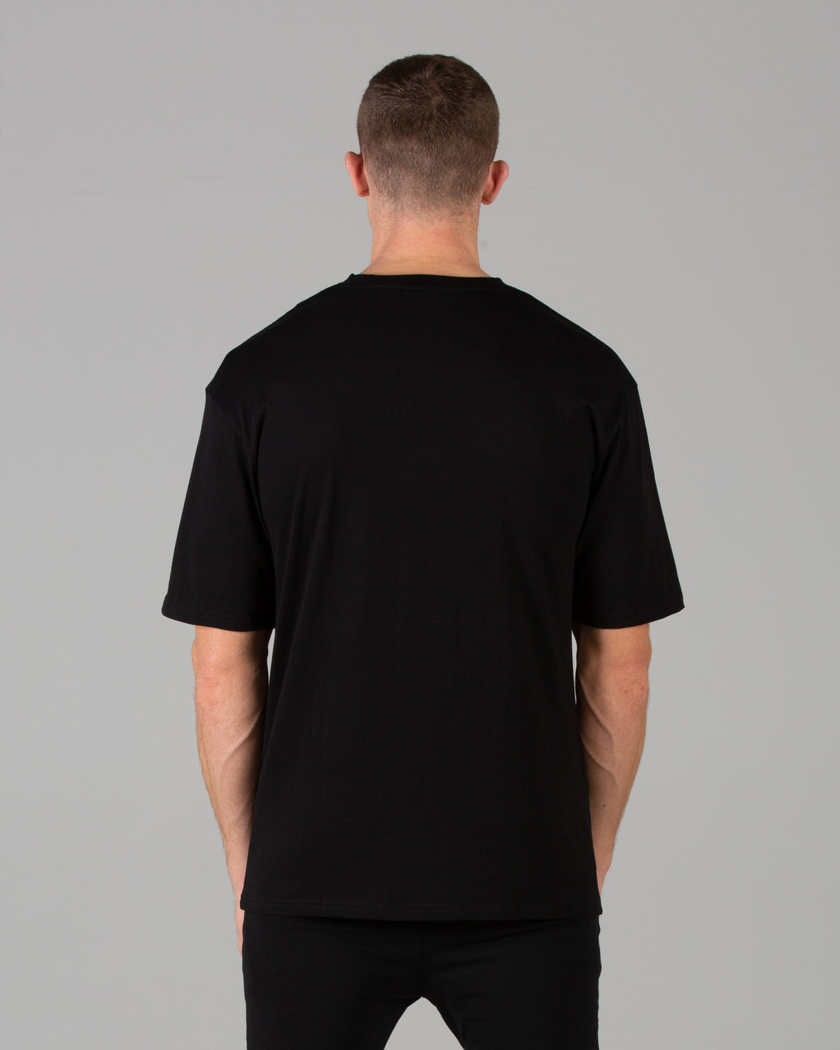Rated Script T-Shirt (Black/White) - Machine Fitness